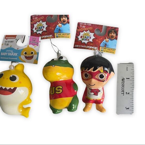 Ryan’s World Baby Shark Nickelodeon Holiday Christmas Tree Ornaments - Picture 4 of 4